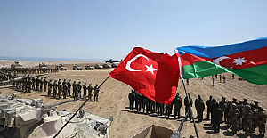 Türkiye'den, Bağımsızlığını kutlayan Azerbaycan'a çok sayıda destek ve kutlama mesajı
