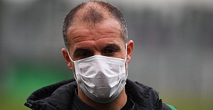 Bursaspor teknik direktörü Mustafa Er ”Savunma Takım Halinde Yapılmalı”
