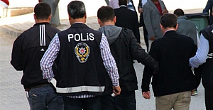 İzmir merkezli büyük 'FETÖ operasyonu:  126 asker ve eski polis gözaltına alındı