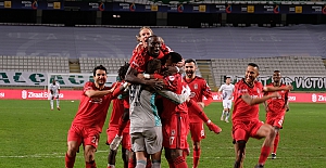 Beşiktaş, Türkiye Kupası'nda penaltılarla yarı finale yükseldi