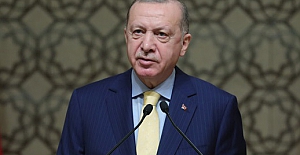 Erdoğan: "Lezbiyenlerin söylediklerine takılmayalım, biz analarımıza bakalım.."