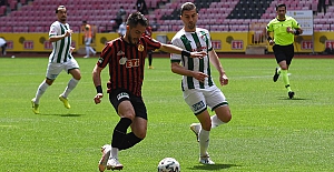 Bursaspor, Eskişehirspor'u 5 golle yıktı