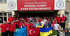 Kırımlı güreşçiler, Türkiye Milli Güreş Takımı ile birlikte uluslararası şampiyonaya hazırlandı