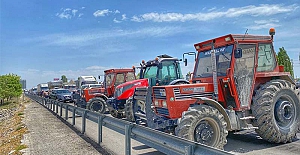 Konya'da çiftçiler, traktörlerle yol kapatıp eylem yaptı