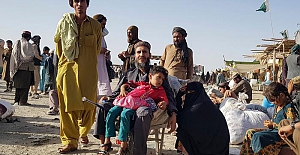 BM'den Afganistan'a komşu ülkelere çağrı: "Kapıları açık tutun"