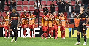 Sarı-kırmızılılar, ligde 4 maçtır kazanamıyor. Takım Kayseri'de adeta dağıldı!