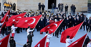 Cumhurbaşkanı Erdoğan ve Devlet Erkanı Ata'nın huzurunda buluştular