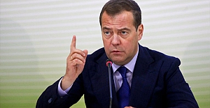 Medvedev'in sosyal medya hesabından skandal paylaşımı: Ruslar Kazakistan ve Gürcistan'a göz dikti!