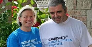 Parkinson testi: Eşinde hastalığın kokusunu aldı, bilime ilham verdi