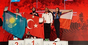 Türk sporcular Dünya Bilek Güreşi Şampiyonasında 108 madalya kazandı