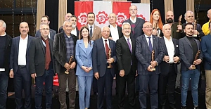 ÇGD Bursa Şubesi, 2022 yılının "Geleneksel Çağdaş Ödülleri" ni dağıttı