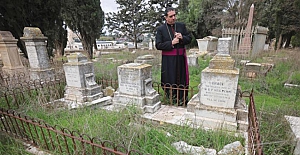 Siyonist yerleşimciler Kudüs'teki tarihi Hristiyan mezarlığını tahrip etti