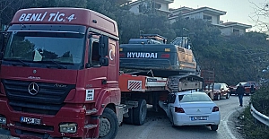 Dikkatsiz sürücü Mudanya'da TIR'ın altına girdi