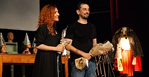 Kent Tiyatrosu Kıbrıs’ta alkışları topladı