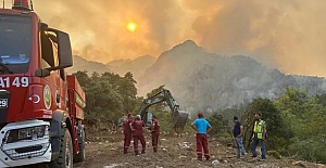Antalya Kemer'deki yangın 4. gününde devam ediyor