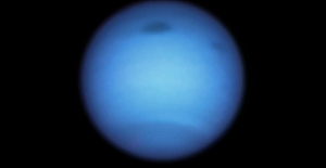 Bilim insanları şaşkın: Neptün'ün bulutları yok oluyor