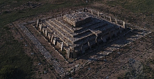 Türk tarihini değiştirebilecek keşif: 3 bin 400 yıllık piramit bulundu