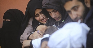 Gazze Sağlık Bakanlığı: İsrail’in saldırılarında ölenlerin sayısı 22 bin 835’e yükseldi