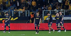 Ankaragücü'ne 3-0 yenilen Fenerbahçe, Türkiye Kupası'na veda etti