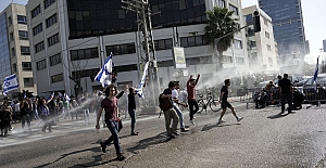 Tel Aviv'de, yahudi esir aileleri ile polis arasında çatışma