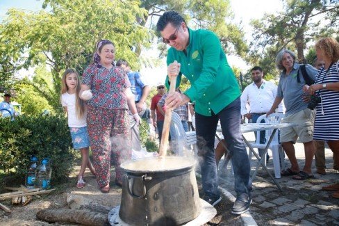 2. Karova Bağbozumu Günlerine doğru..