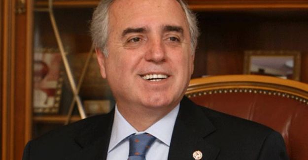 Celal Sönmez, holdingin başında