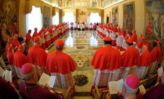 Katoliklerin ruhani lideri Papa Francis'in yeni Kardinalleri atanıyor.