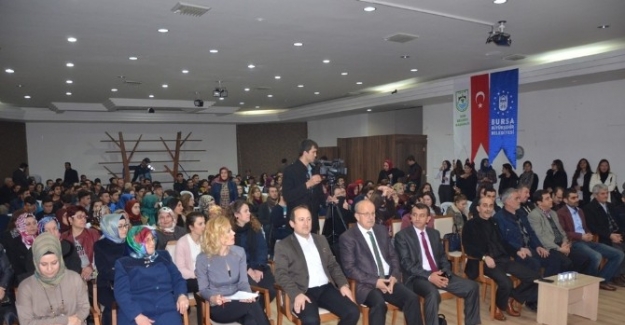 Darbe gecesi bildiri okuyan TRT spikeri, Bursa’da diksiyon dersi verdi