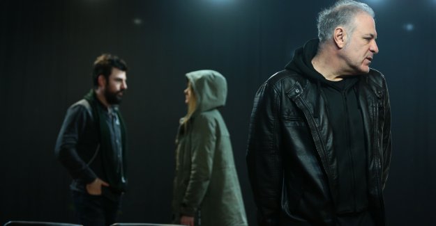 Çolpan İlhan & Sadri Alışık Tiyatrosu'nun yeni oyunu; "Bir Hayvanat bahçesi Hikayesi"