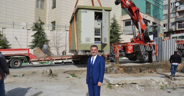 Gemlik'te 27 tonluk trafo sökülüp Umurbey’e nakledildi