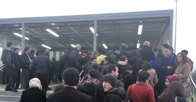 Marmaray’da sis yoğunluğu