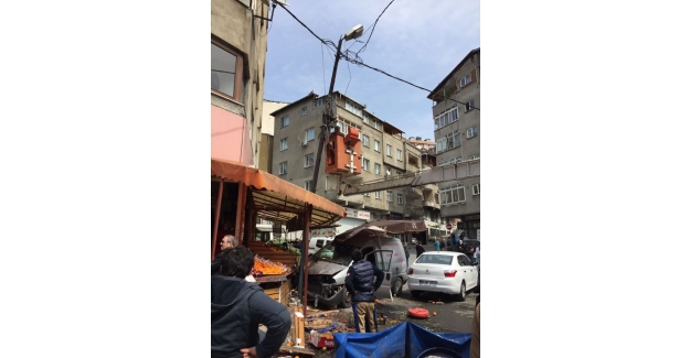 Bonzai içen genç araçla manava girdi