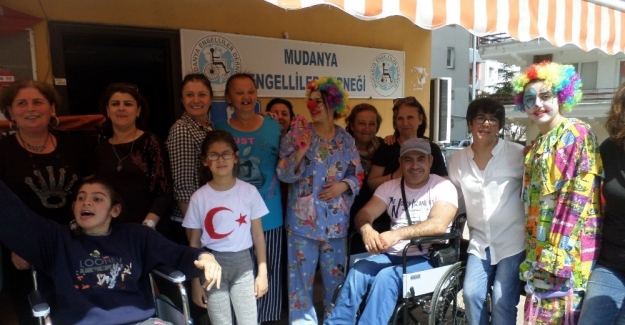 Mudanya'lı engelliler hıdırellezde stres attı