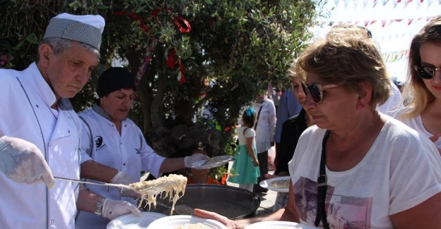 Kuşadası Belediyesinden Hıdrellez keşkeği