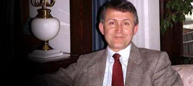 Ahmet Taner Kışlalı  törenlerle anıldı