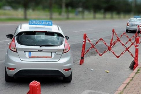 Ehliyet alacaklar dikkat! Önemli değişiklik...