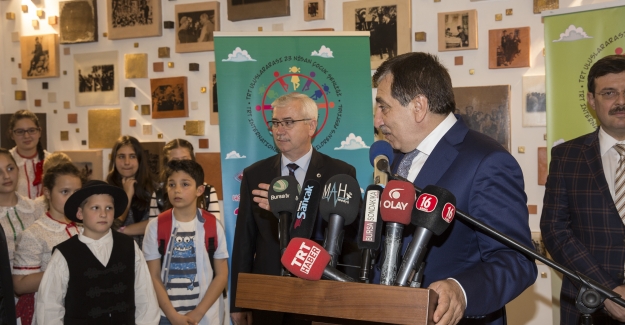 Bursa Vali İzzettin Küçük 23 Nisan coşkusunu Bursa'dan başlattı