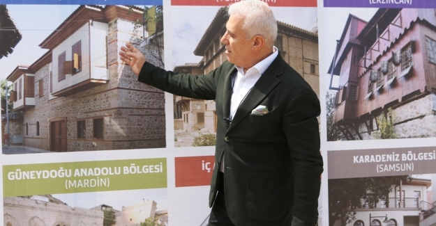 Nilüfer Belediye Başkanı Bozbey: "Anadolu Arastası ile 81 ilin yaşayan binalarının aynısını yapıyoruz"