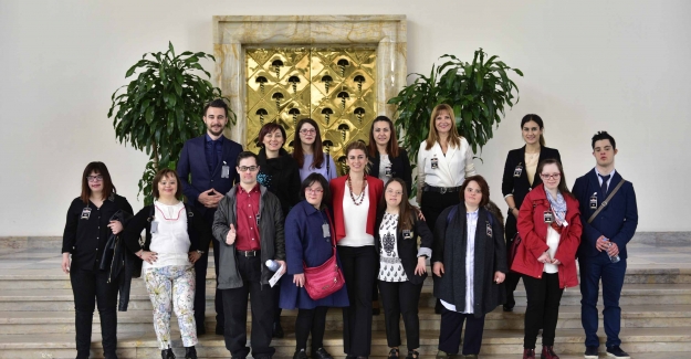 Down Sendromlu Gençlerden Topluma Çağrı