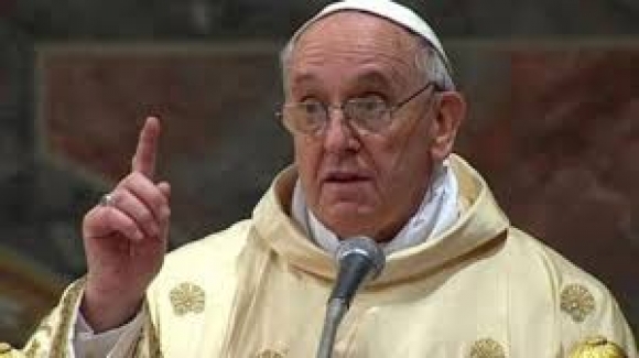 Papazlar da zıvanadan çıktı; Papa  Franciscus, "Kiliselerdeki cinsel istismar mutlaka rapor edilecek"