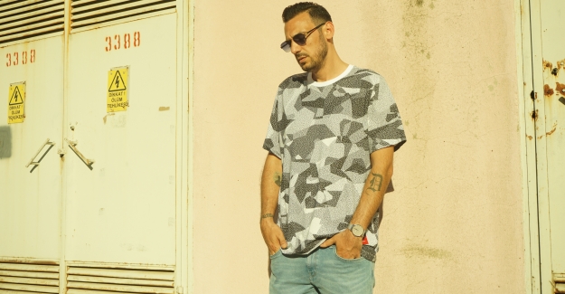 Ege Çubukçu'dan yeni şarkı sürprizi