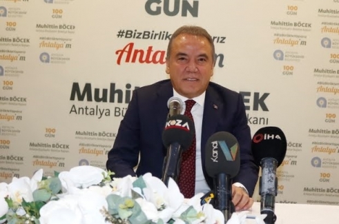 Antalya Büyükşehir Belediye Başkanı Muhittin Böcek "dobra" açıklamalar yaptı: "Cumhurbaşkanı yanıltılmış"