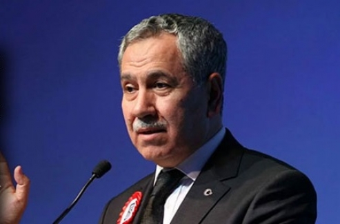 Bülent Arınç Davutoğlu ve Babacan’a sahip çıktı!