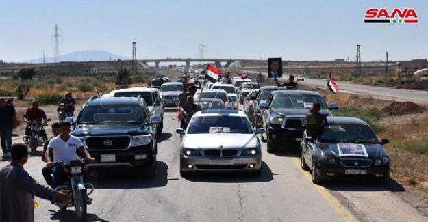 Suriye'nin bazı bölgelerinde vatandaşların eve dönüşleri devam ediyor