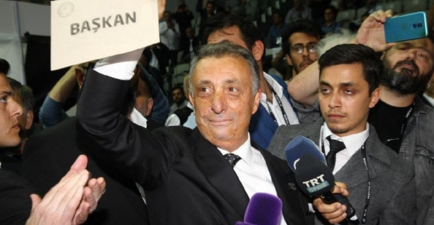 Beşiktaş’ta yeni başkan Ahmet Nur Çebi oldu
