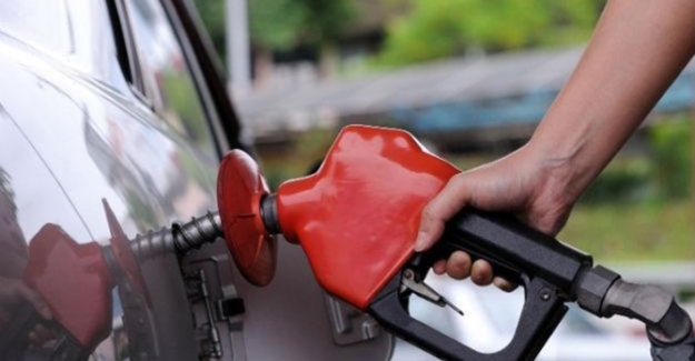 Motorinin litre fiyatına 9 kuruş zam yapıldı