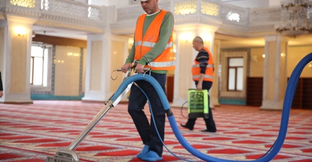 Nilüfer’de ibadethaneler tertemiz oldu