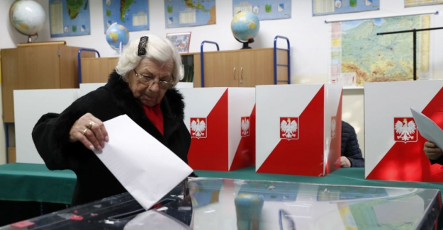 Polonya'da seçimleri 'Hukuk ve Adalet Partisi' kazandı