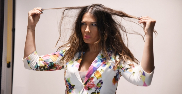 Nilay Dorse tiyatroda çok güldürecek