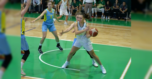 Perilerden farklı galibiyet: 74 - 57